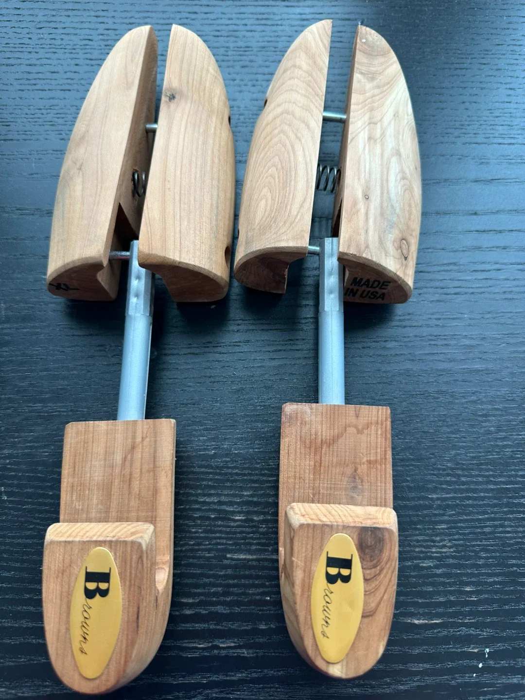 Browns Cedar Shoe Trees image indicator(2)