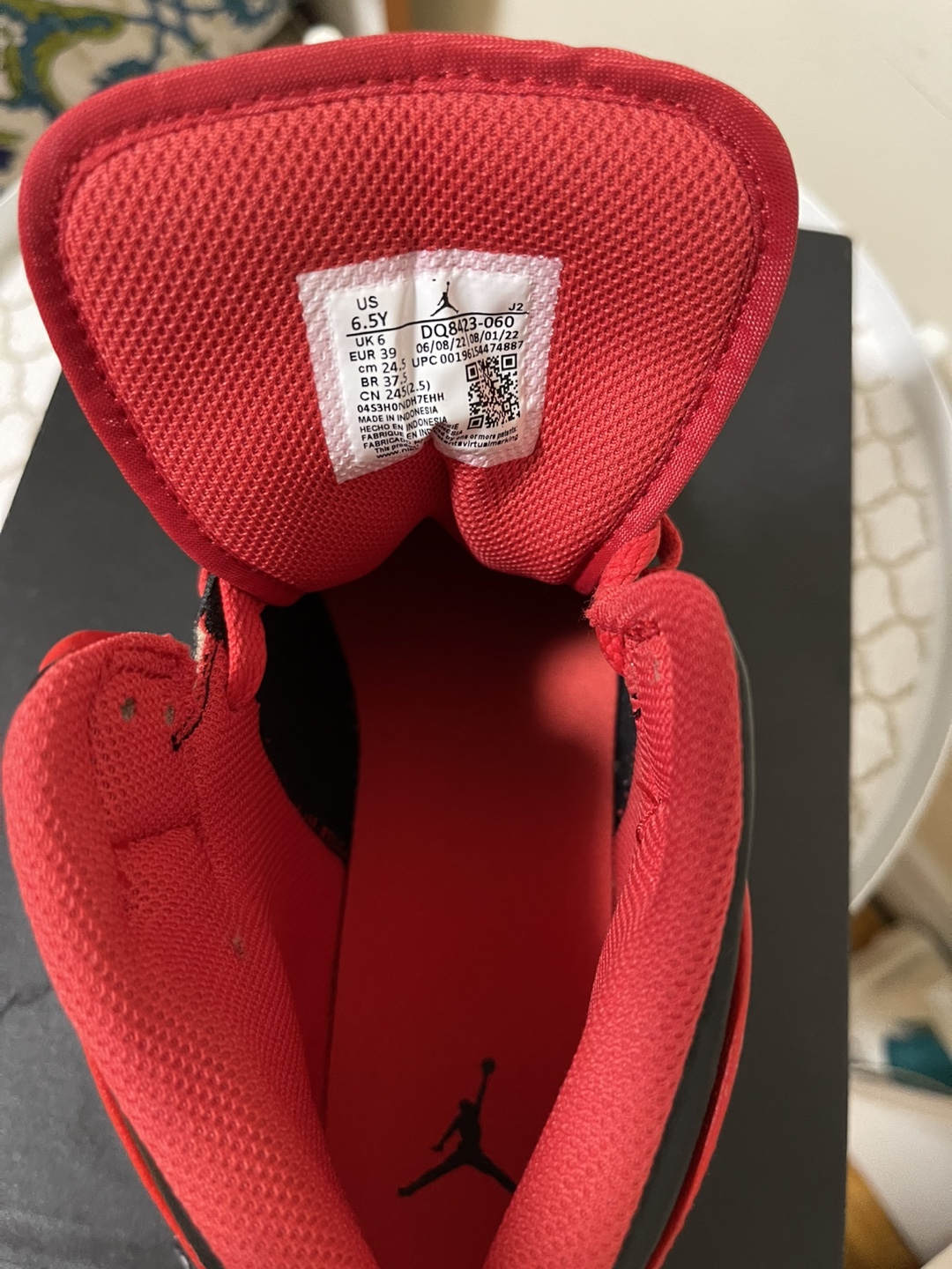 Air Jordan 1 Mid (GS) Black/Red Size 6.5Y - photo 5