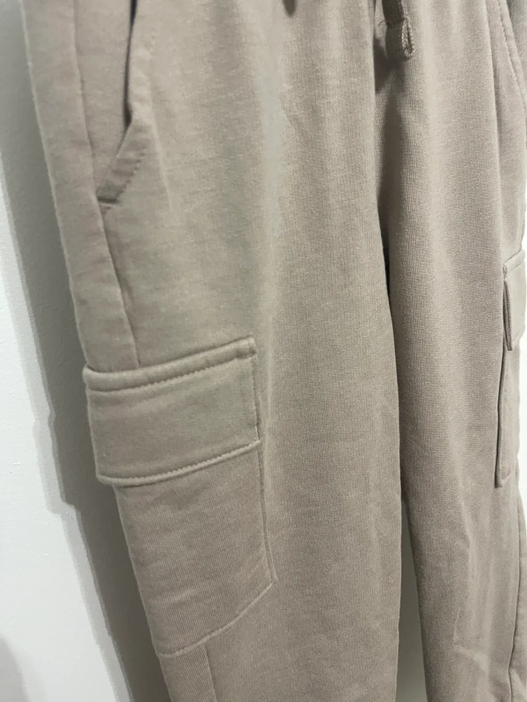 Size 4 Oshkosh cargo joggers-Worn once beautiful color image indicator(2)