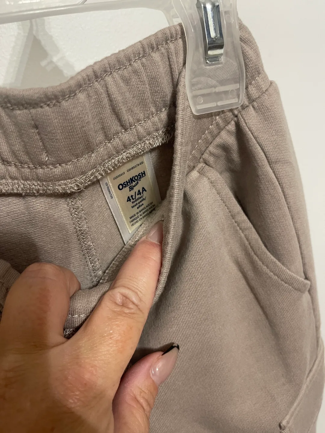 Size 4 Oshkosh cargo joggers-Worn once beautiful color image indicator(3)