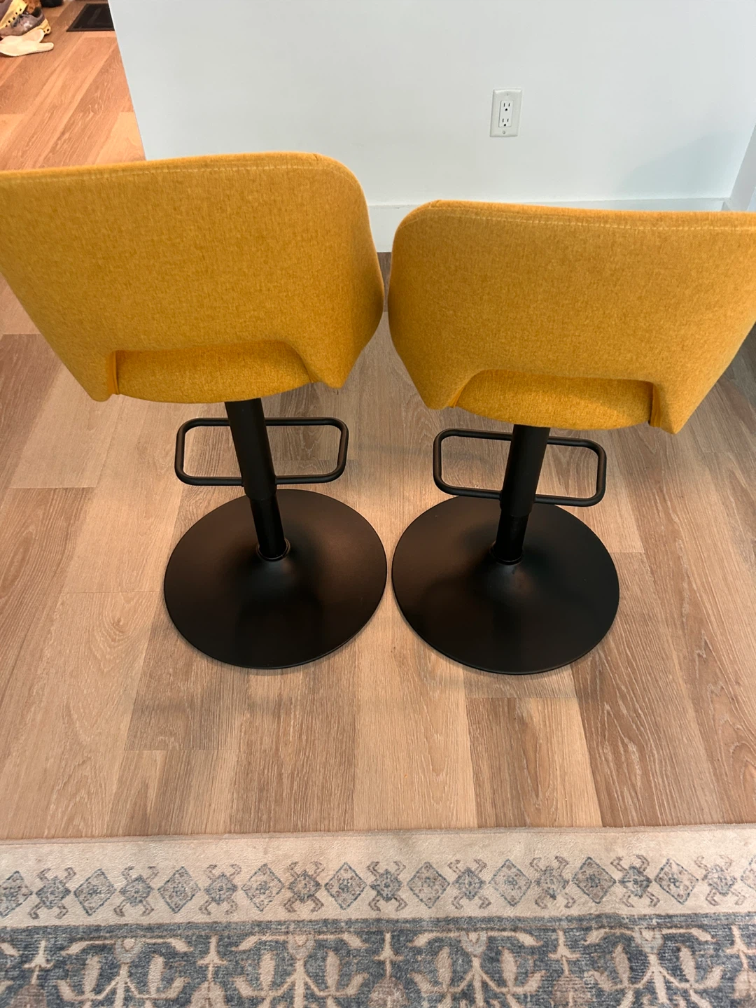 Set of 2 Swivel Bar Stools - Yellow - photo 5