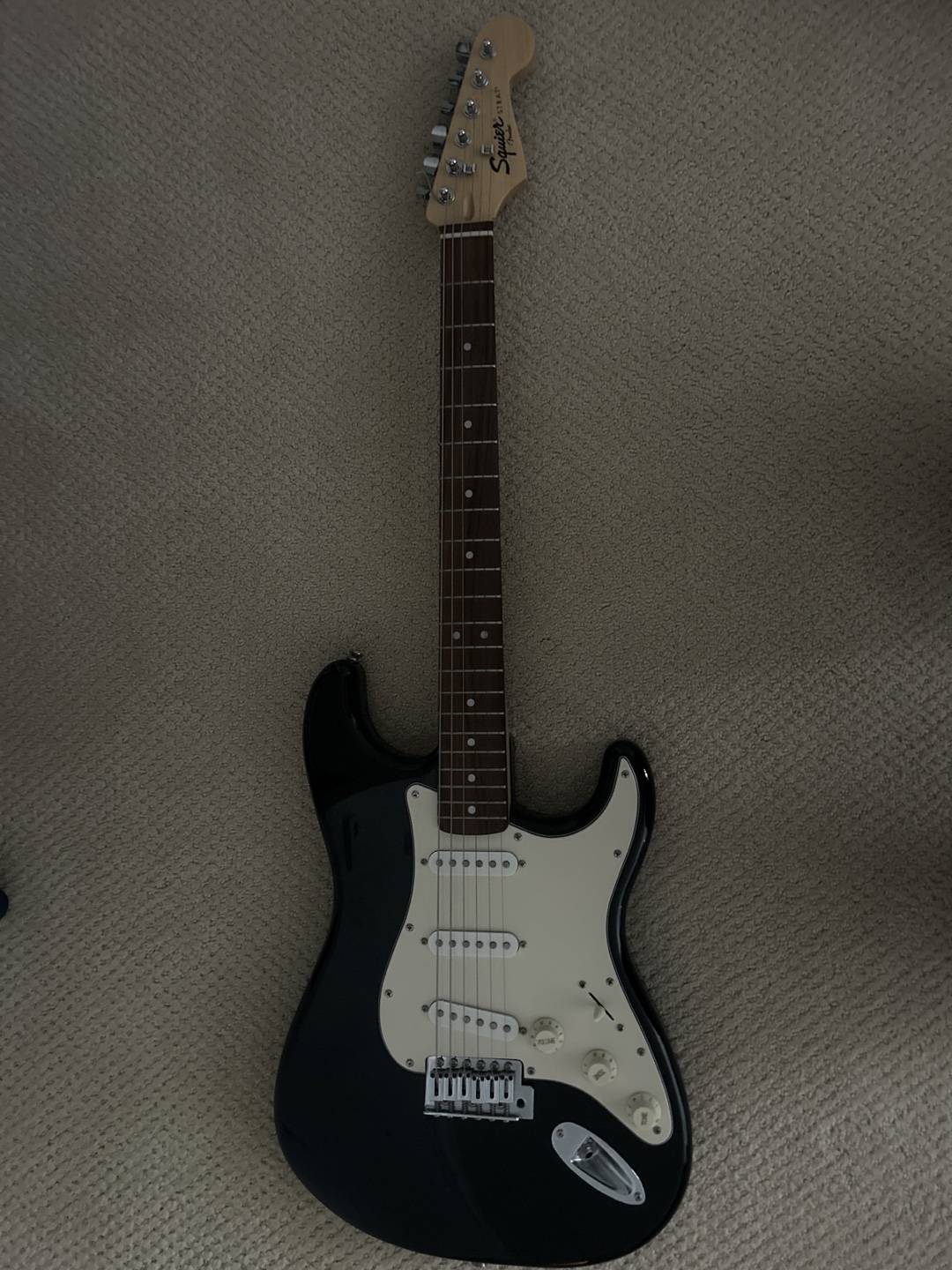 Squier by Fender Strat Electric Guitar and capo - photo 2