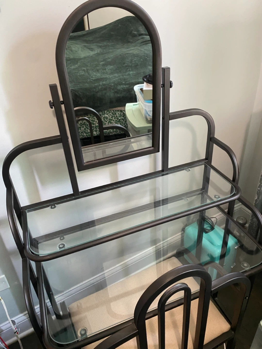 Vanity Table with Mirror and Chair - photo 4