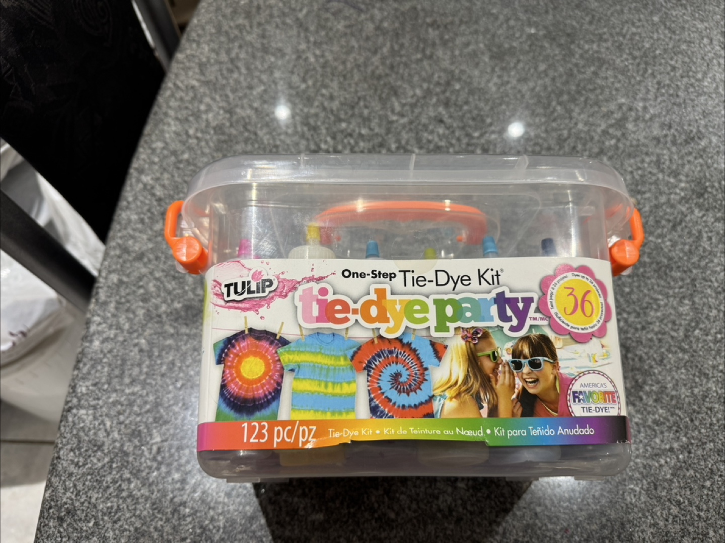 Tulip One-Step Tie-Dye Kit, Tie-Dye Party, 123 pc/pz - photo 4