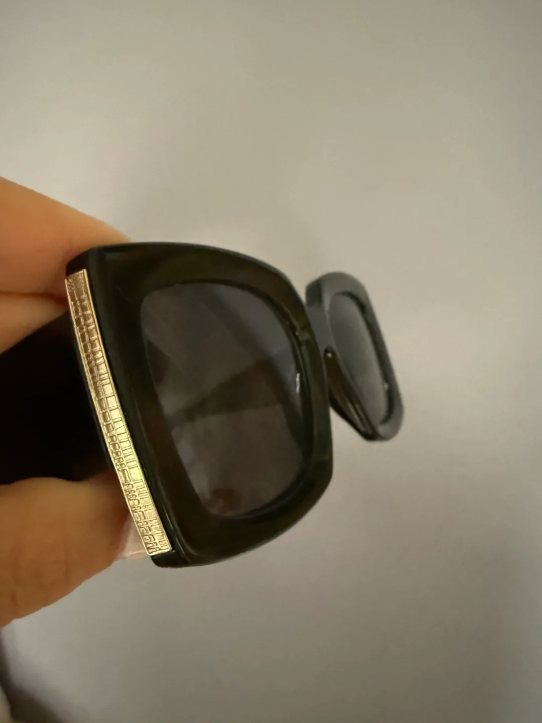 Brand new sunglasses image indicator(2)