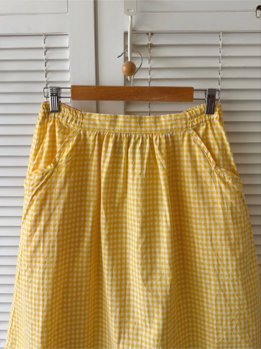 Vintage Gingham Skirt with Piglet Embroidery | image indicator(3)