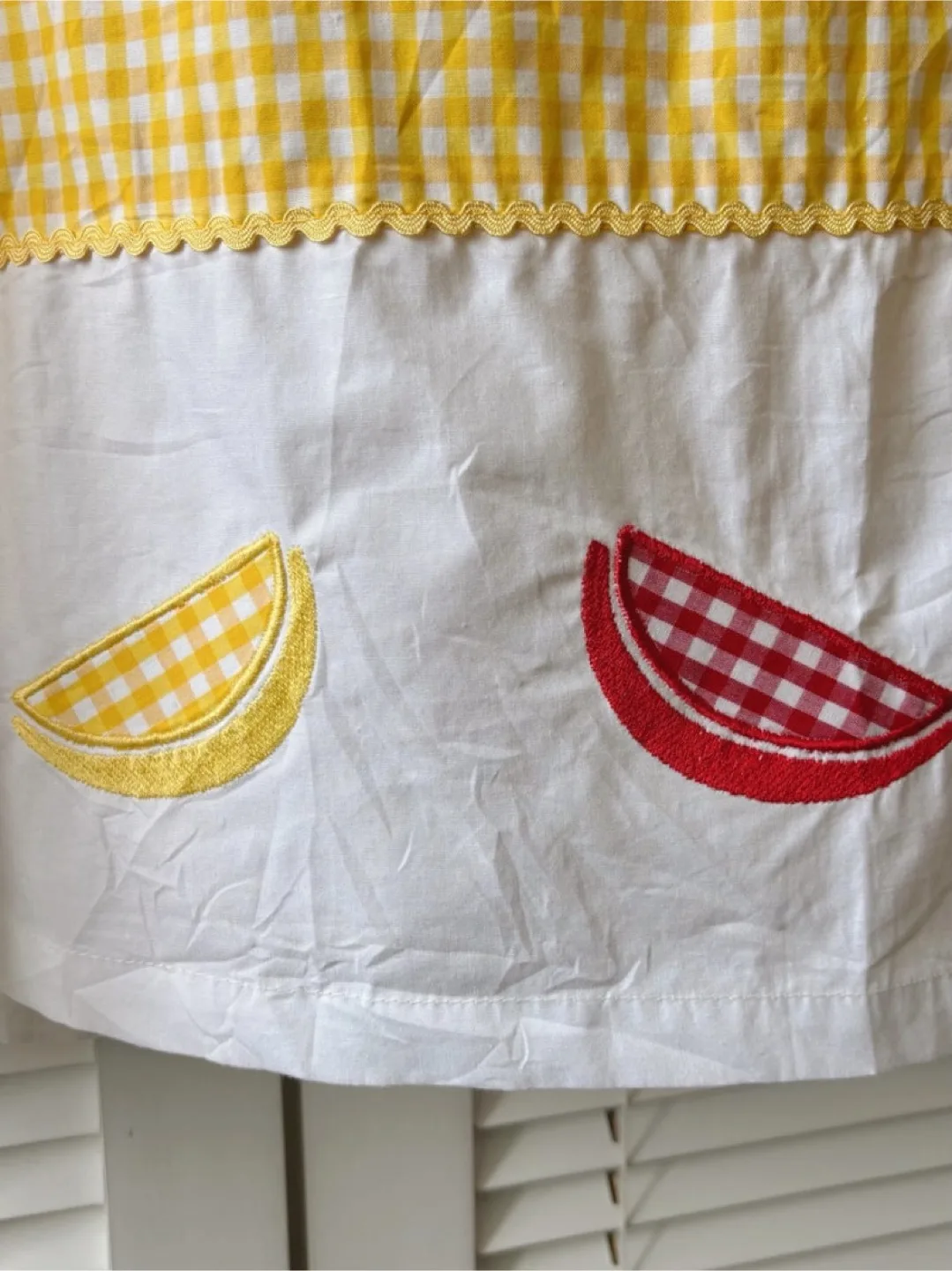 Vintage Gingham Skirt with Piglet Embroidery | image indicator(6)