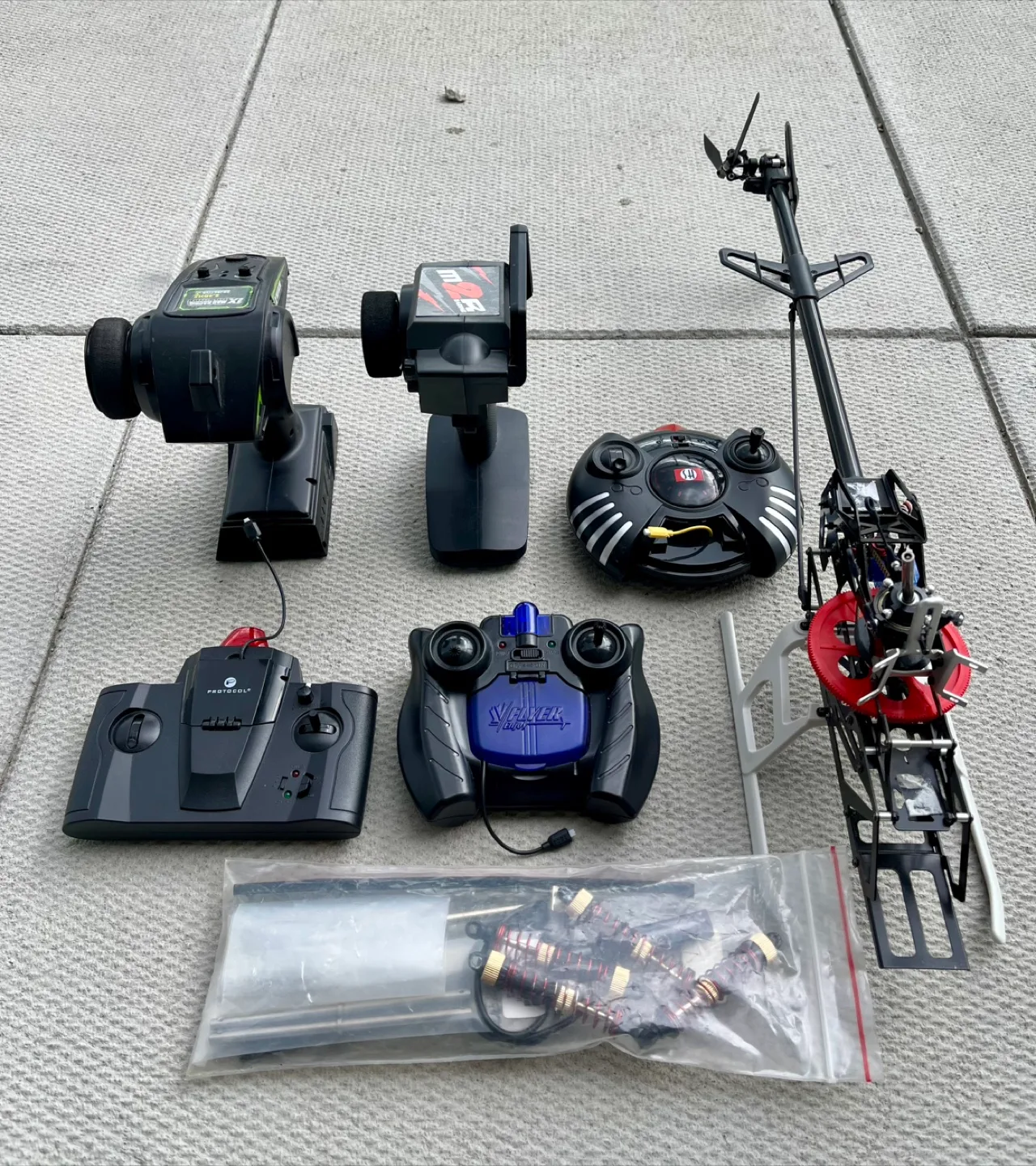 RC Controllers & Parts thumbnail