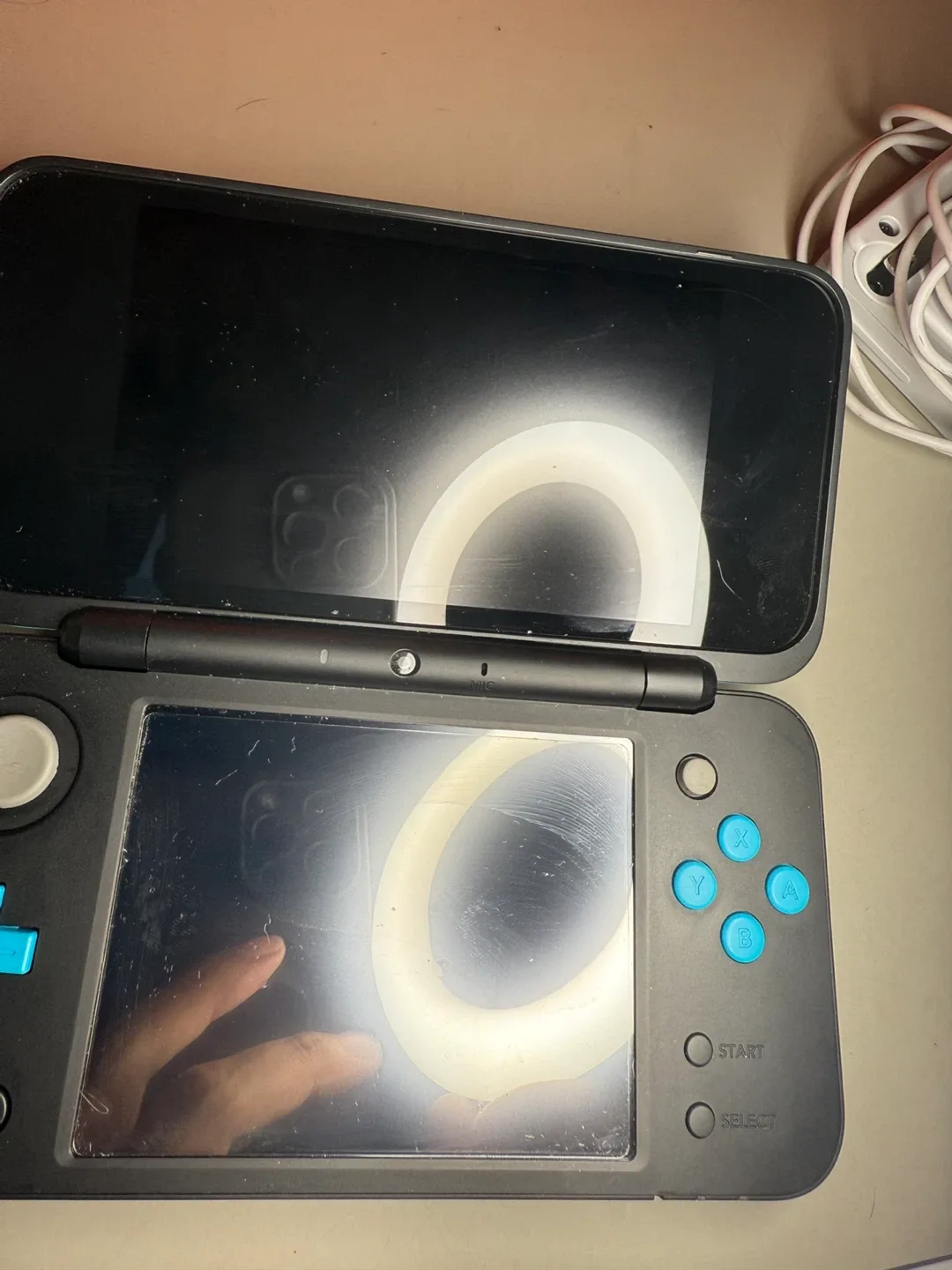 New Nintendo 2DS XL Mint Condition For Sale! image indicator(2)