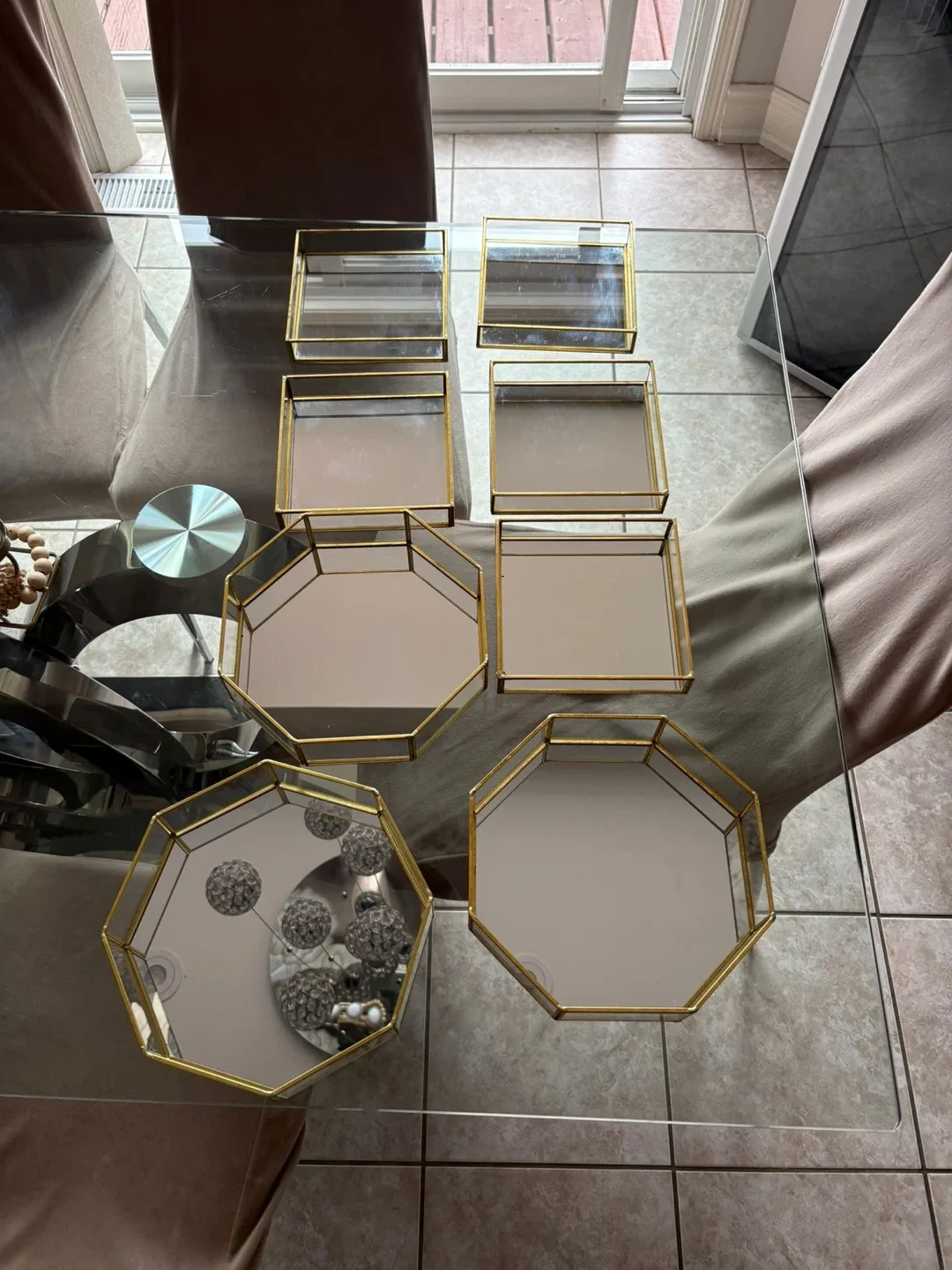 Decorative Gold Trimmed Mirror Trays image indicator(3)