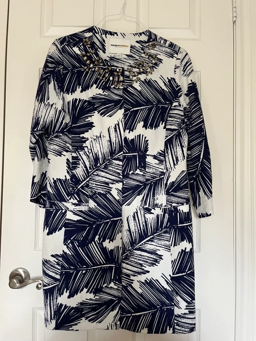 Ladies Dressy Embellished Coat size 10 thumbnail