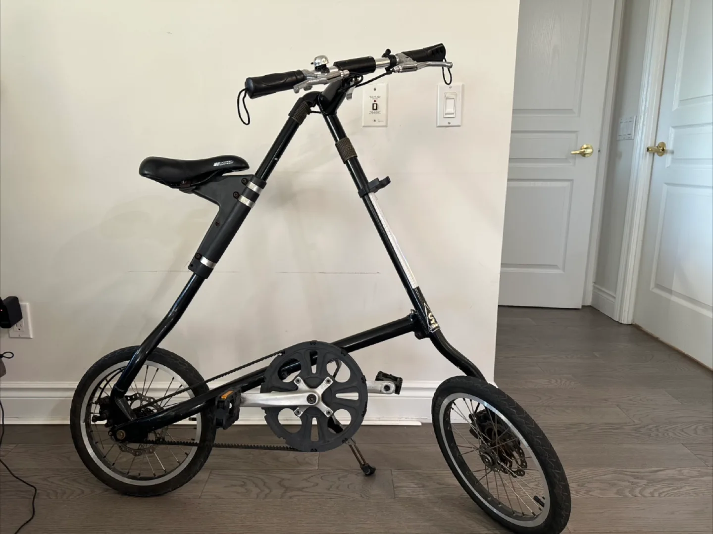 Strida Folding Bike image indicator(2)