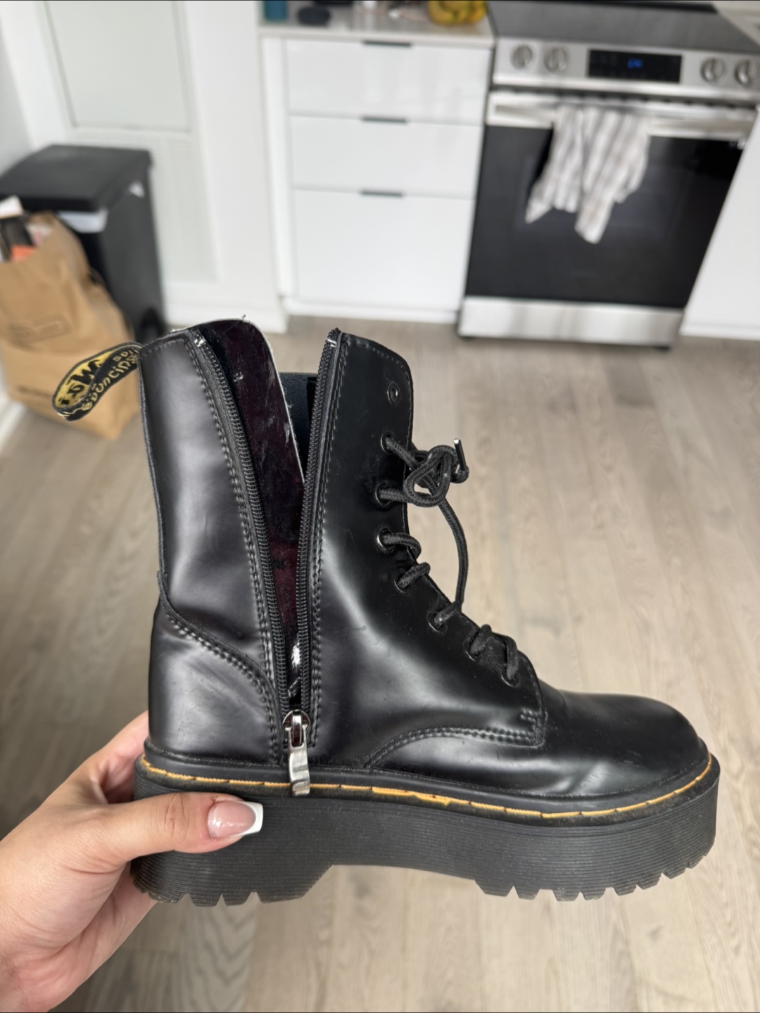 Dr. Martens Black Jadon Platform Boots Size US 8 - photo 2