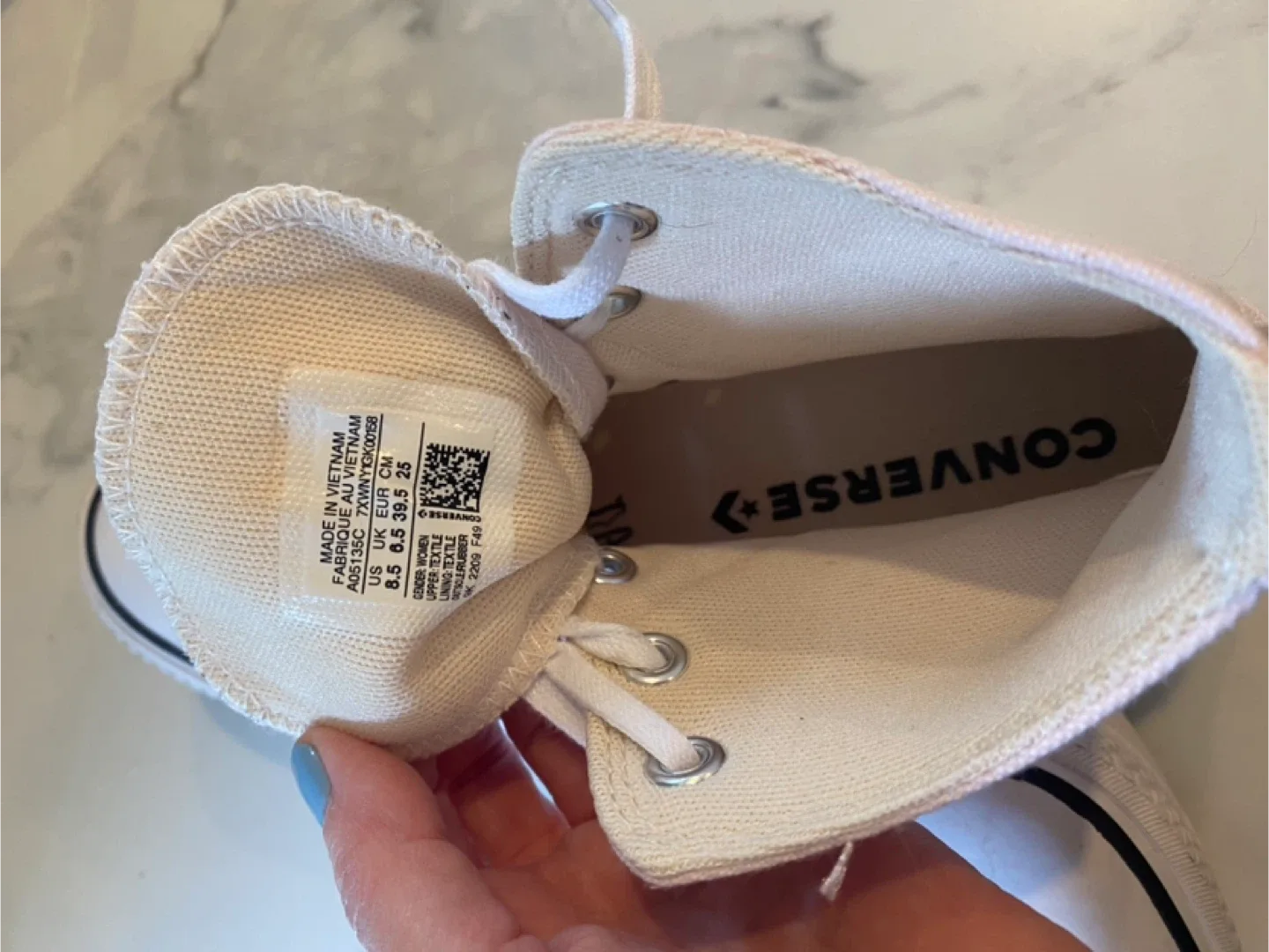 Converse Chuck Taylor All Star Lift High Top - Size 8.5 image indicator(3)