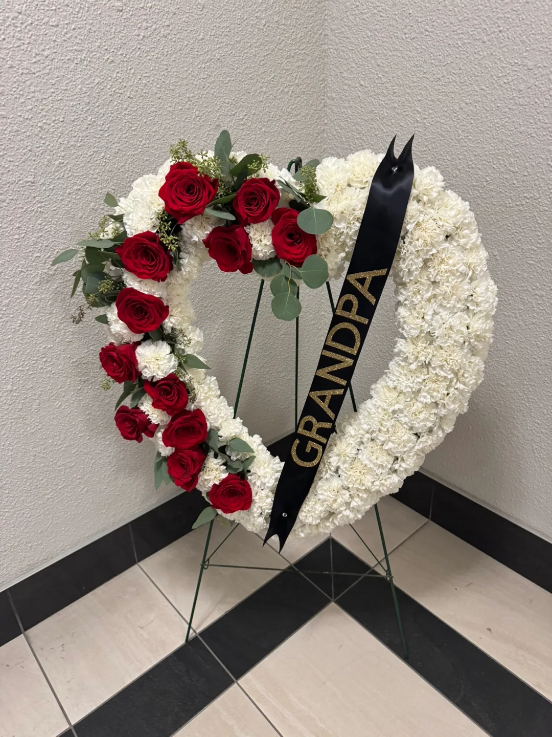 Funeral fresh flowers arrangements