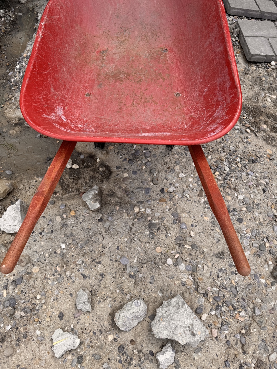 Red Wheelbarrow - photo 2