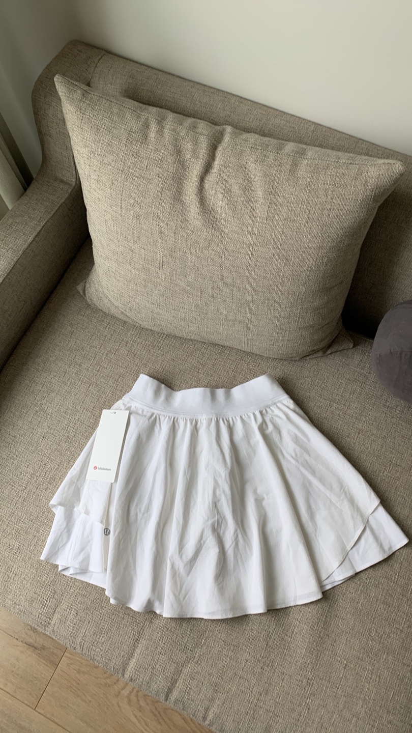 BNWT Lululemon Court Rival High-Rise Skirt White- Size 4 - photo 3