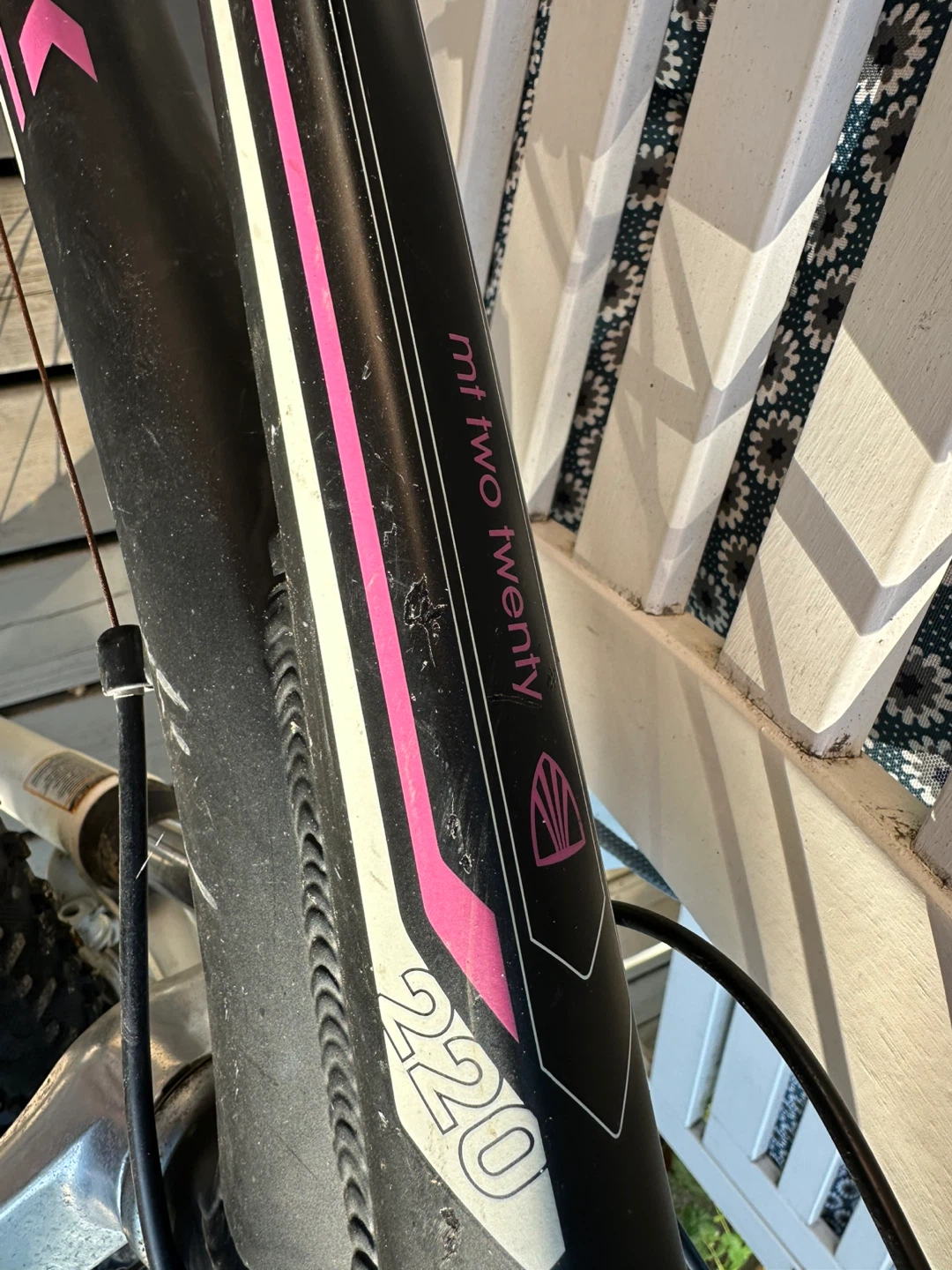 Trek MT Two Twenty 220 Kids Bike - Black & Pink - photo 4