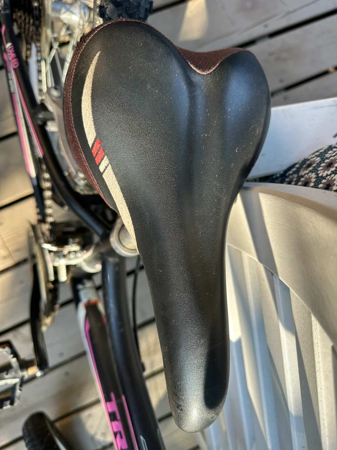 Trek MT Two Twenty 220 Kids Bike - Black & Pink - photo 5