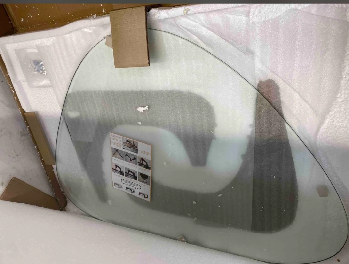 Desyifo Glass Coffee Table (45" x 35.5" x 15.8") - photo 4