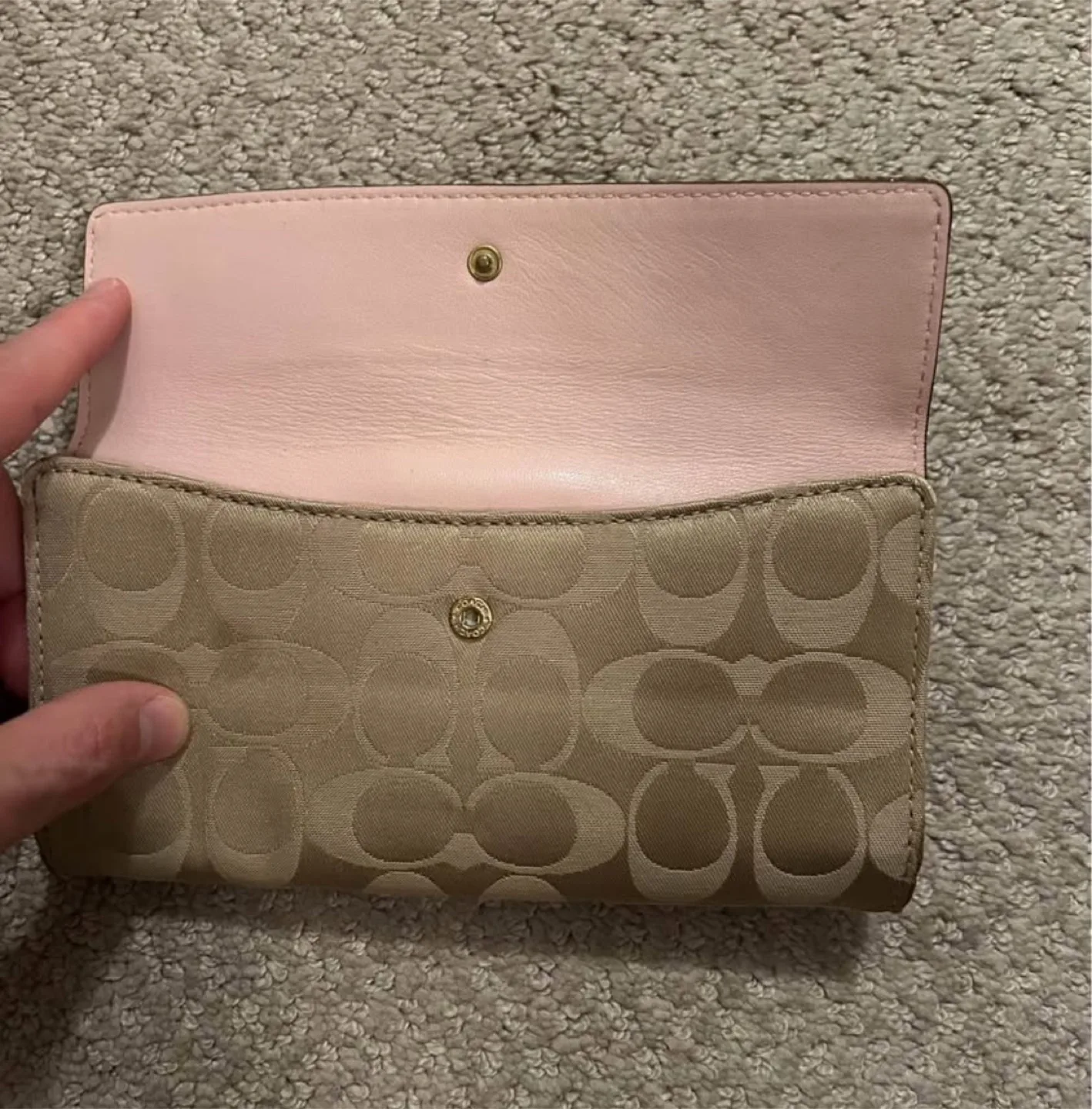 Coach Wallet image indicator(5)