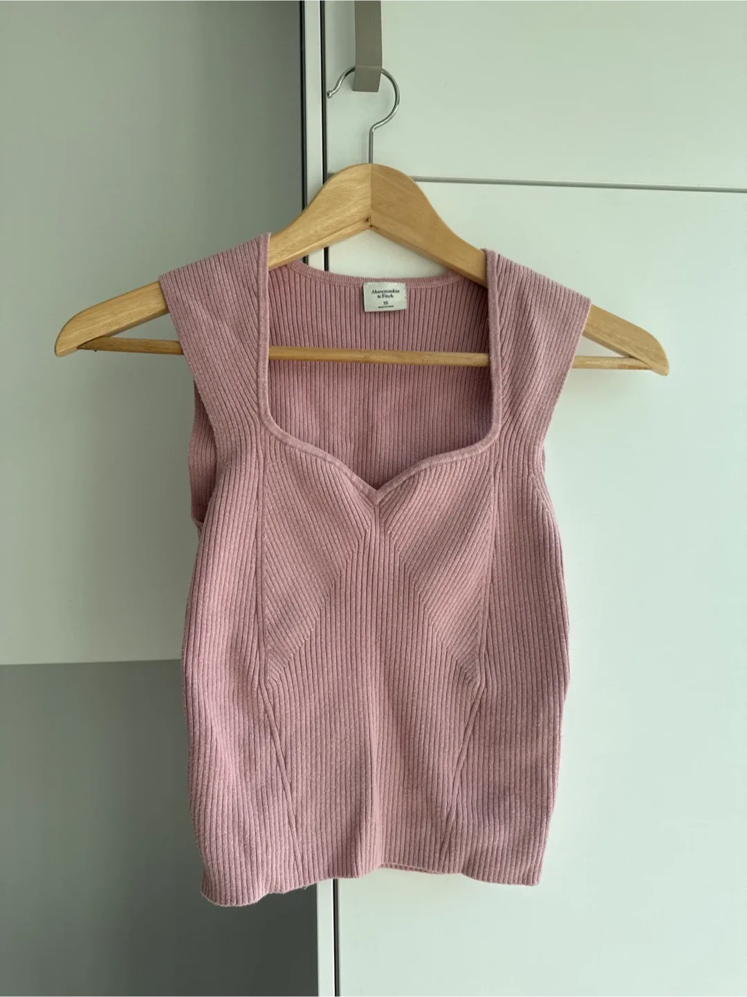 🩷 Abercrombie & Fitch Pink Tank Top - XS thumbnail