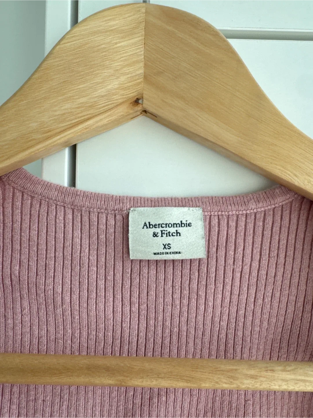 🩷 Abercrombie & Fitch Pink Tank Top - XS image indicator(2)