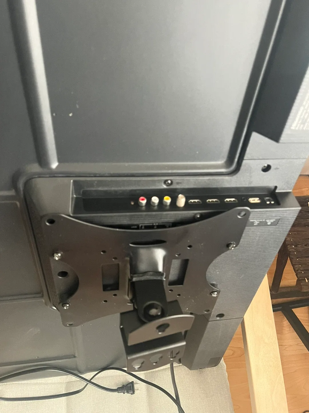 Hisense 40” Smart TV (40H5500),delivery available image indicator(4)