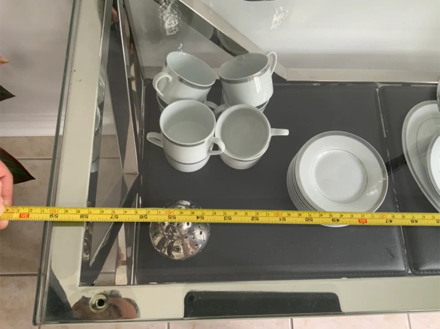 Silver Bar Cart with Glass Top image indicator(2)