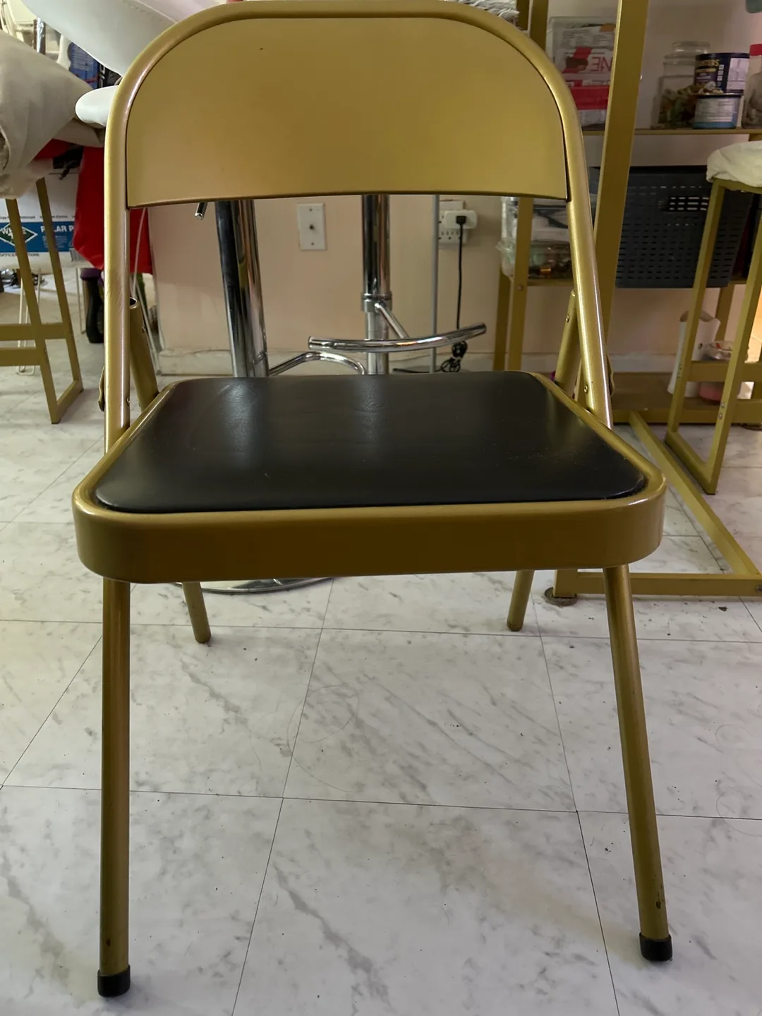 🥕 Folding Chair - Gold Frame, Black Seat thumbnail