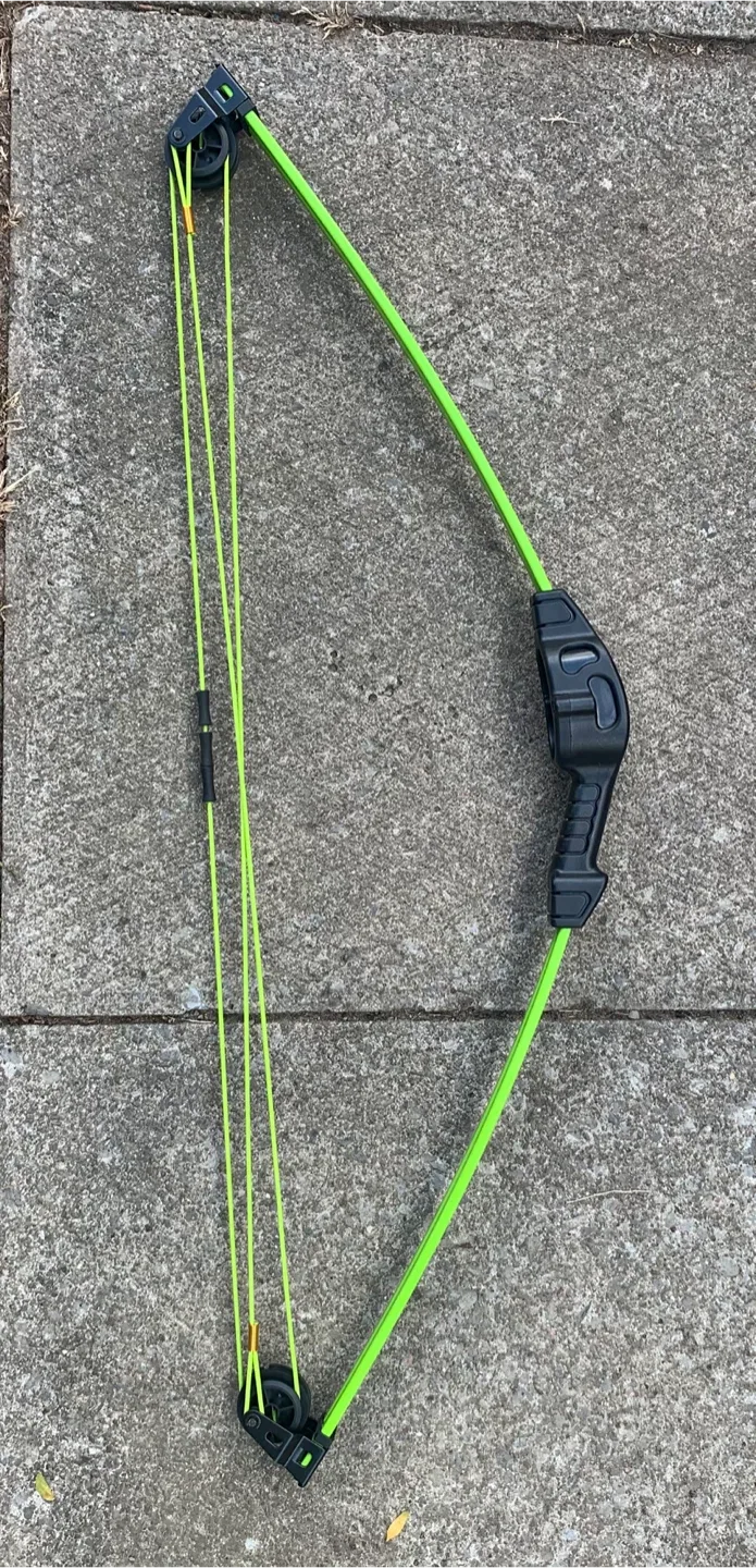 Spark Youth Archery Bow - Green image indicator(3)