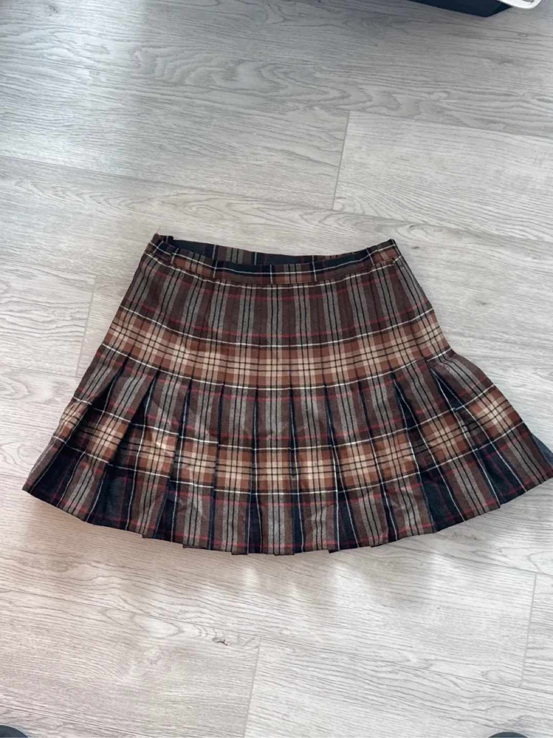 🤎 Plaid Pleated Skirt thumbnail