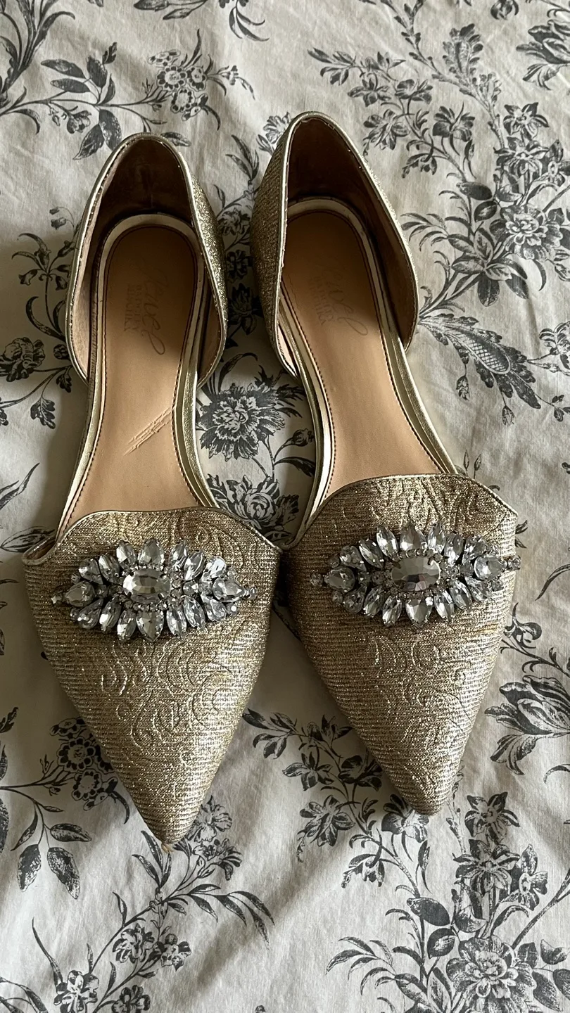 Jewel Badgley Mischka Gold Flats image indicator(2)