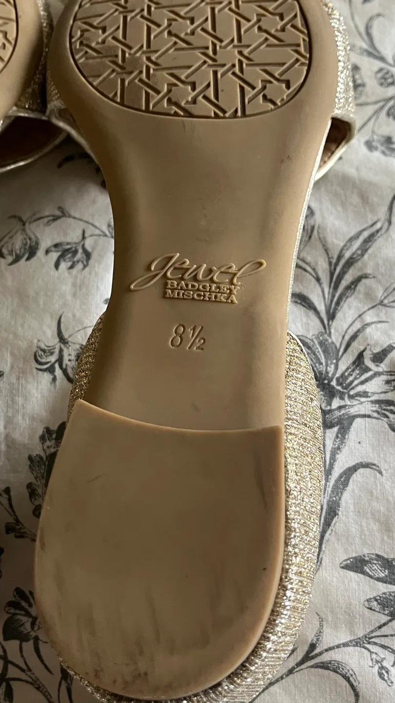Jewel Badgley Mischka Gold Flats image indicator(9)