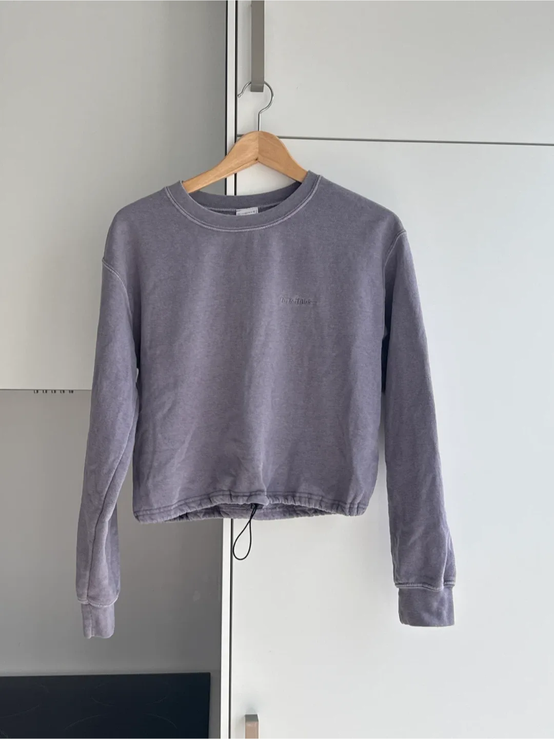 💜 Urban Outfitters Iets Frans Cropped Sweatshirt - Size S thumbnail