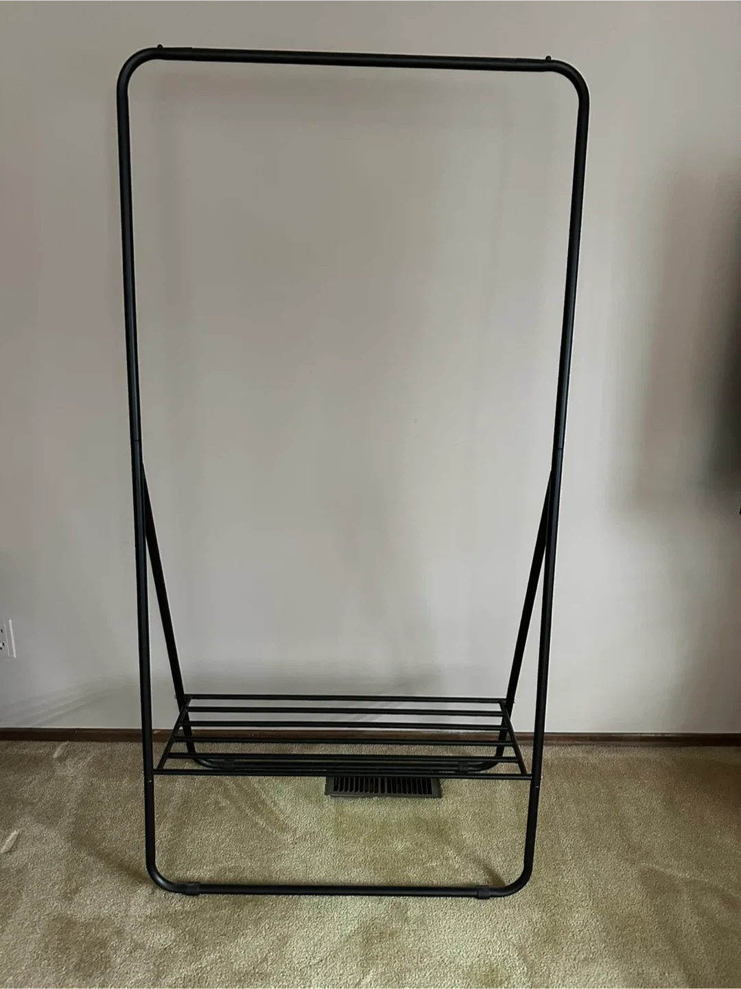 Black Metal Garment Rack thumbnail