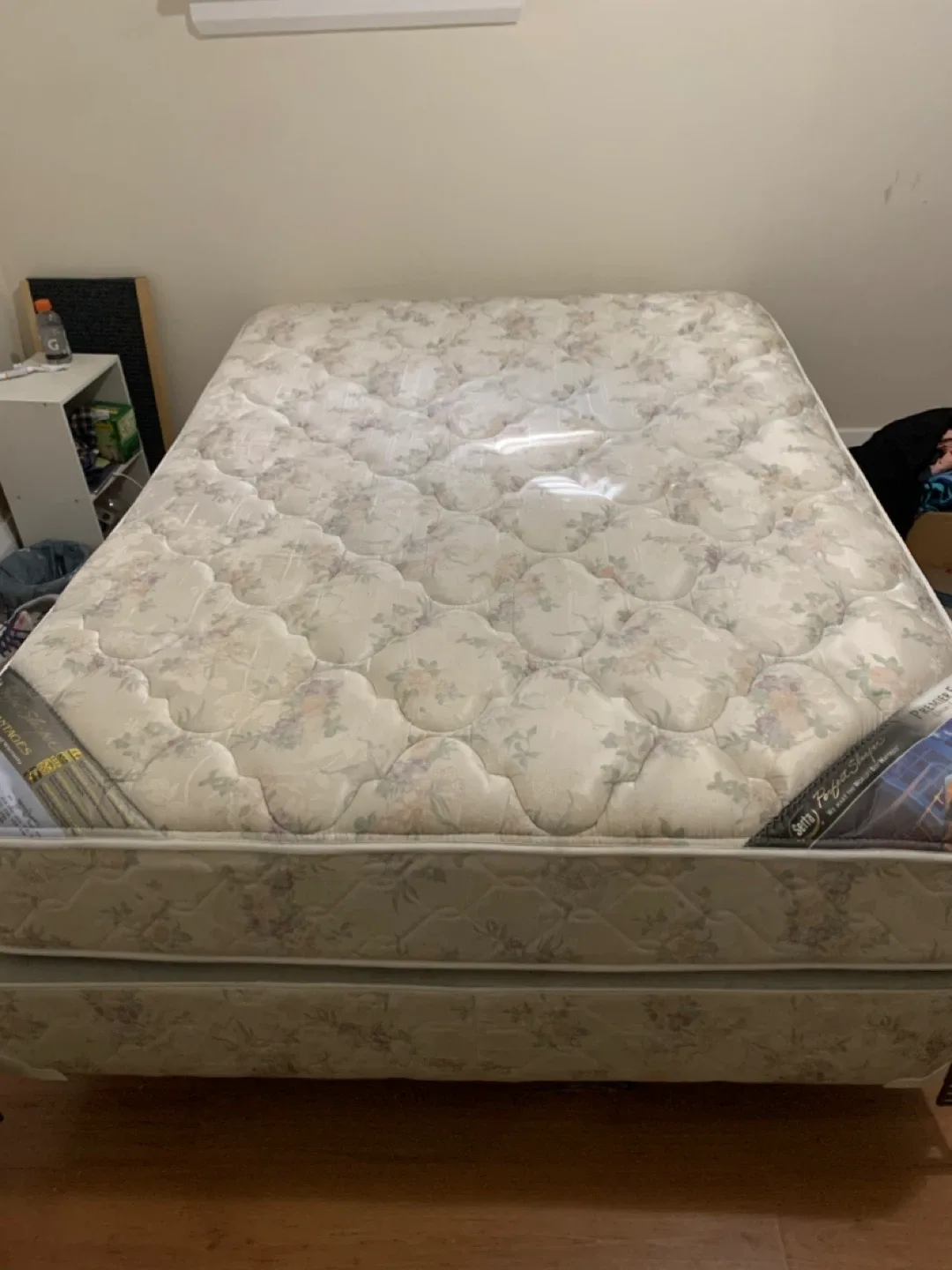 Sealy Posturepedic Mattress thumbnail