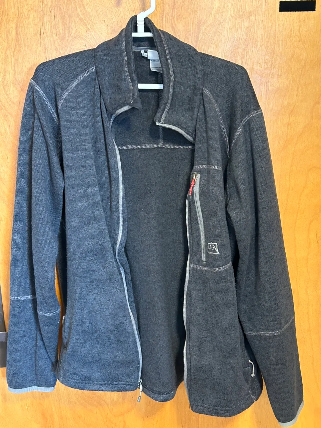Avalanche Outdoor Apparel Gray Jacket - Size L thumbnail