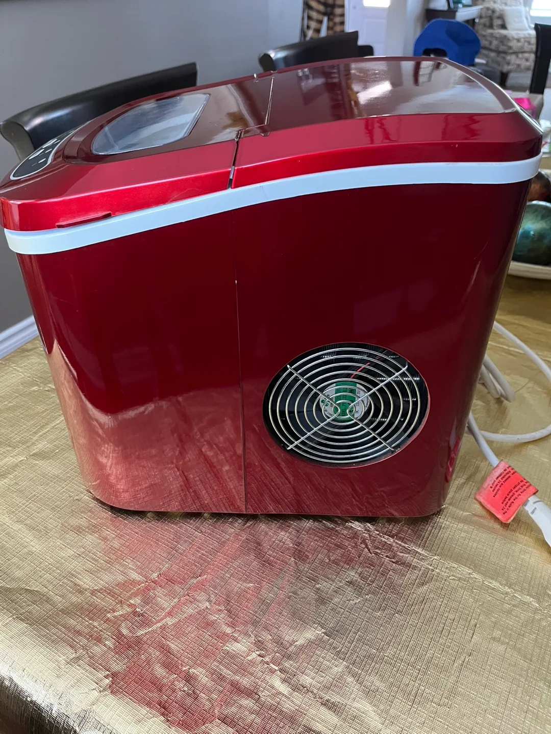 Igloo Portable Electronic Ice Maker - Red image indicator(3)