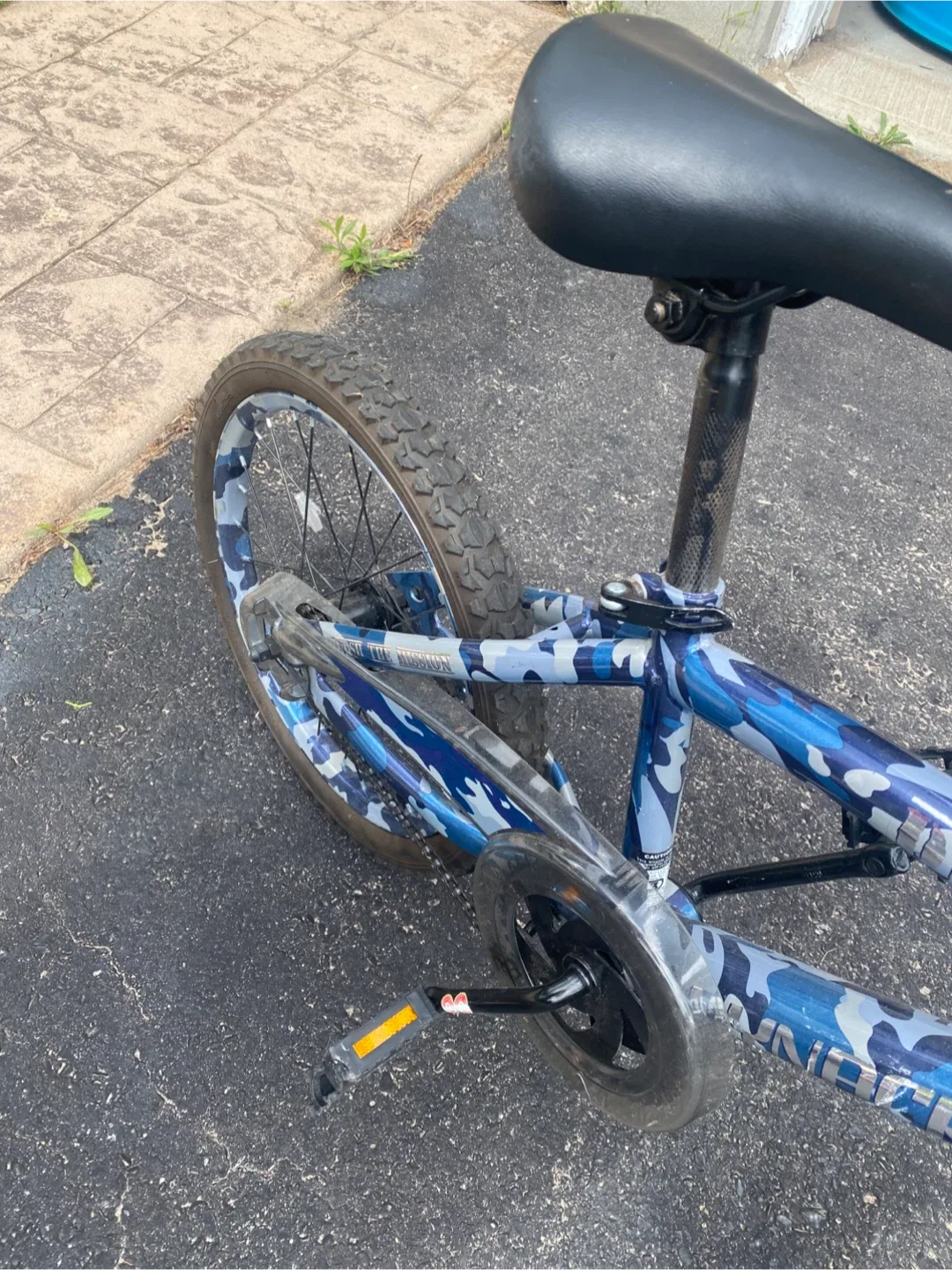 Boys' 18” Dynacraft Bike - Blue Camo image indicator(4)