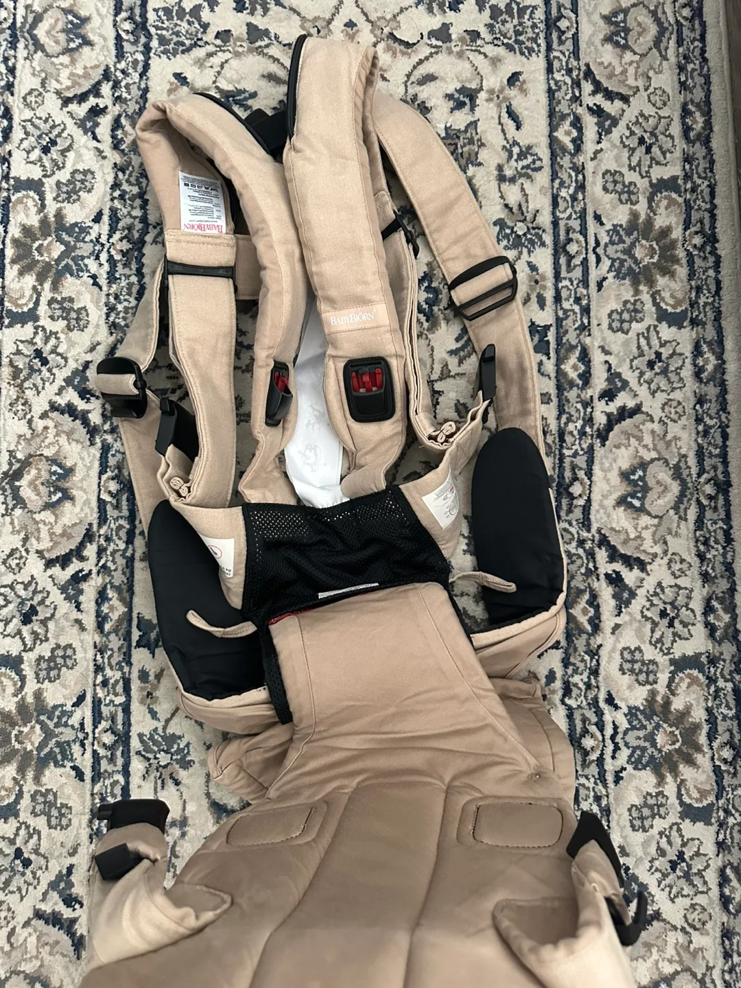 BabyBjorn One Baby Carrier - Beige image indicator(3)