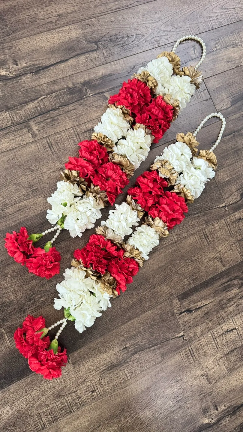 Floral Garland Decorations - Red, White, Gold image indicator(3)