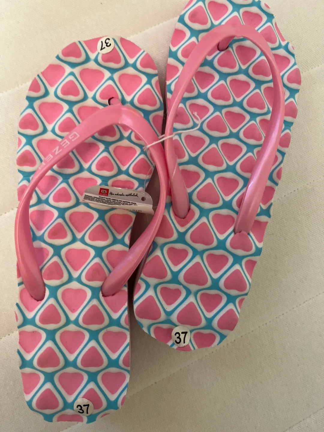 New Gezer Pink & Blue Flip Flops - Size 37 image indicator(2)