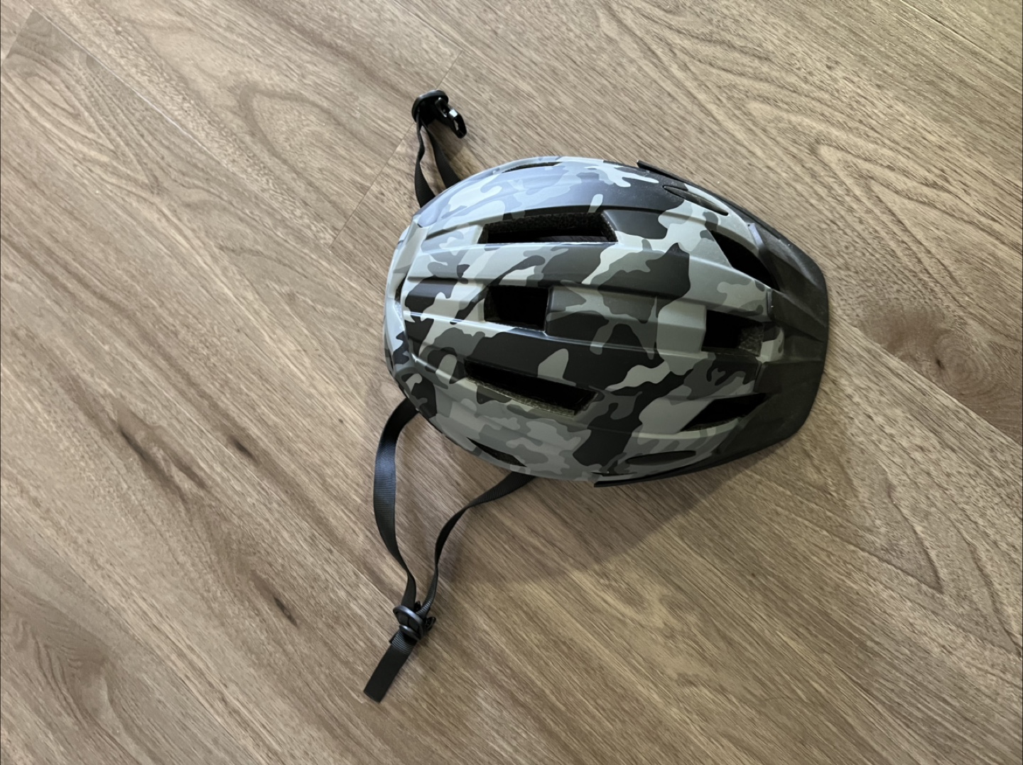 Specialized Camo Bike Helmet - photo 2