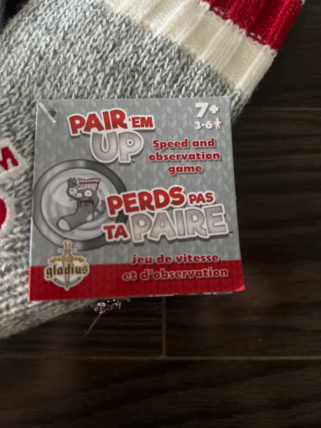 Pair'em Up Socks - Speed and Observation Game image indicator(2)