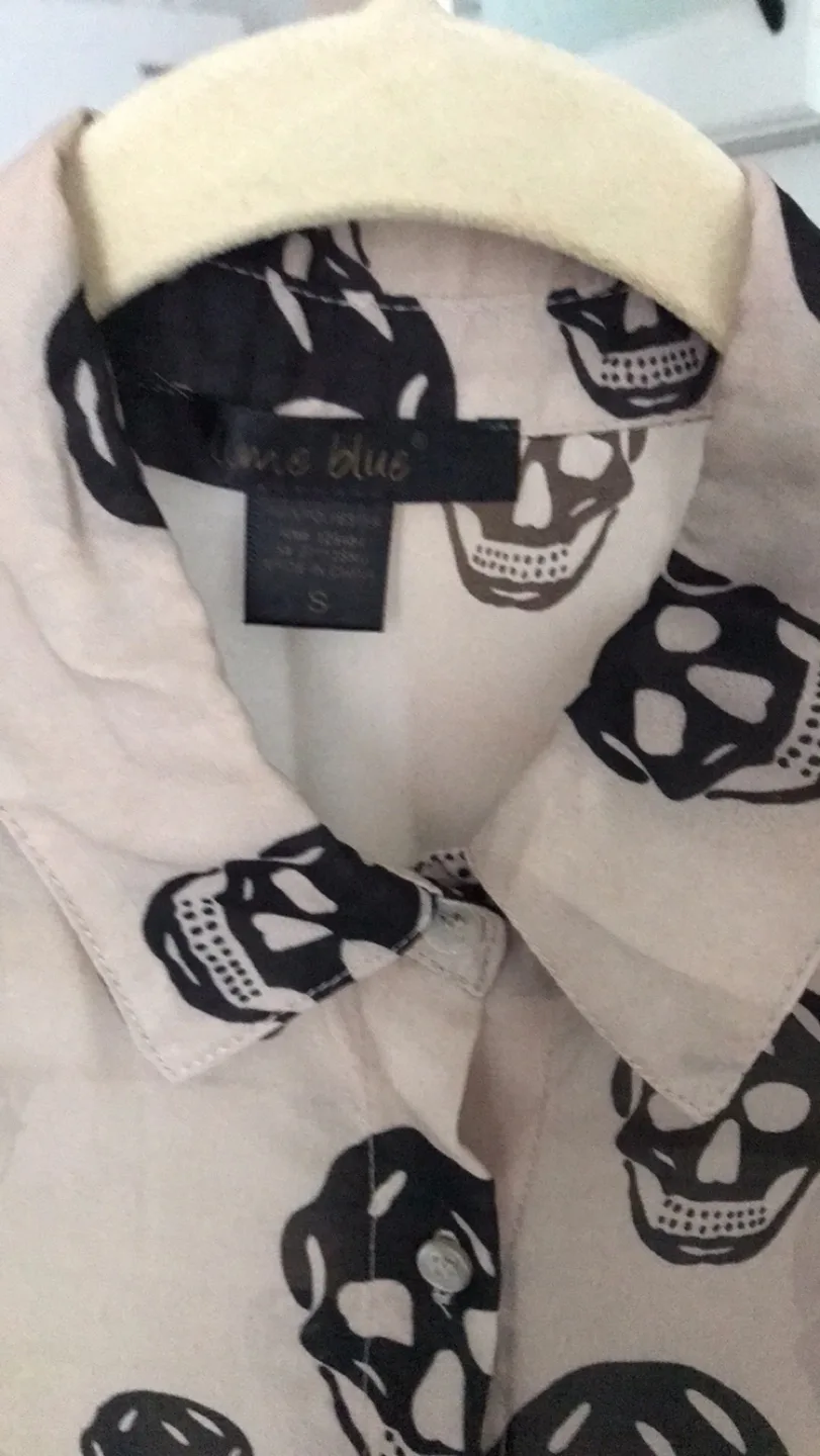 Halloween Skull blouse size small image indicator(8)