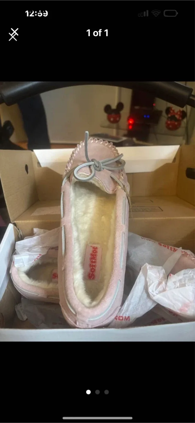 SoftMoc Pink Moccasin Slippers thumbnail