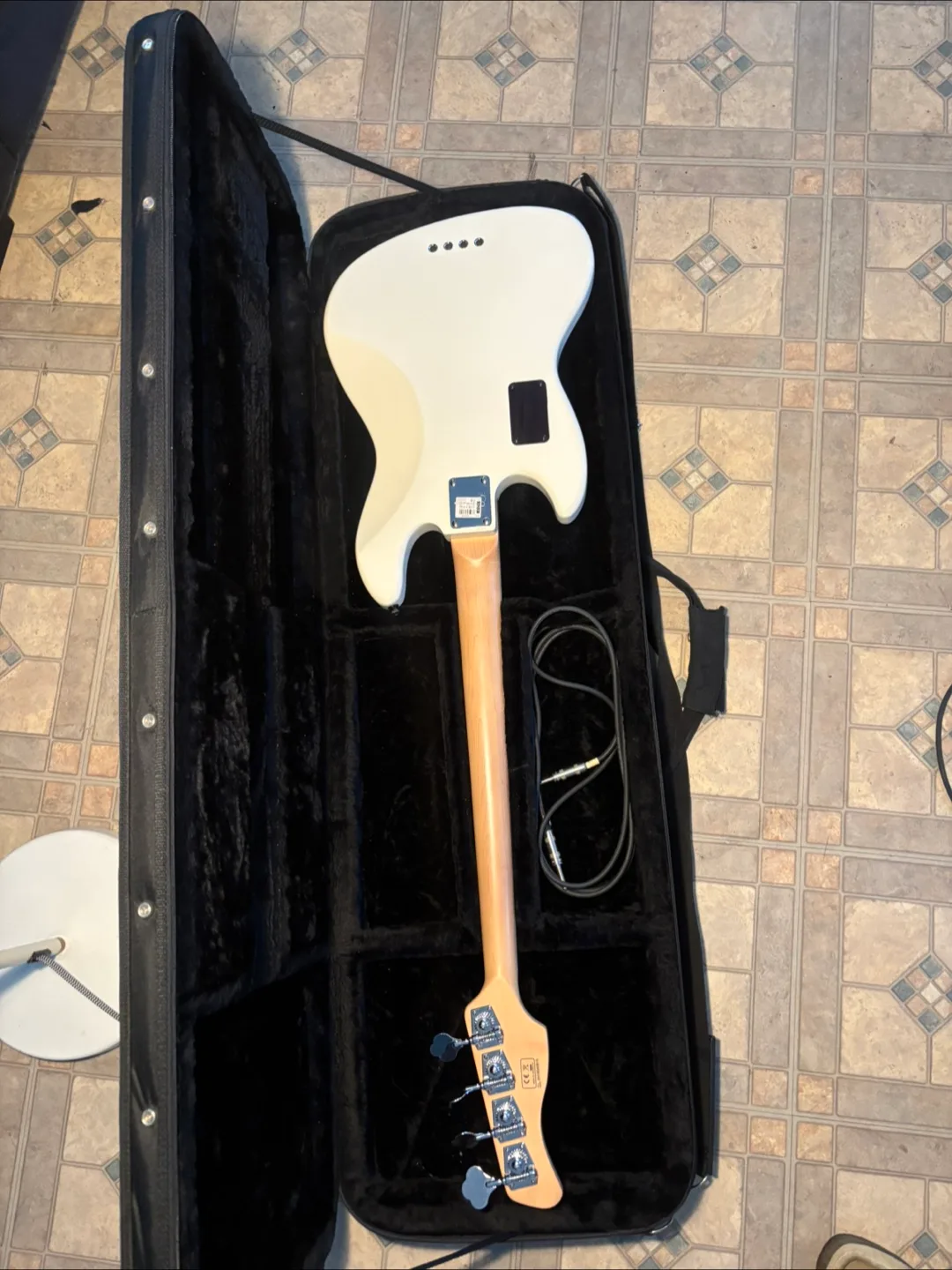 Marcus Miller V7 4-String Bass Guitar image indicator(5)