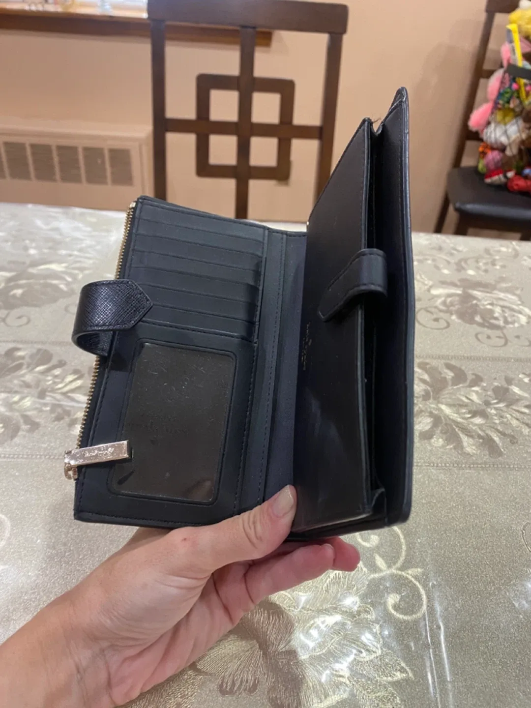 Kate Spade Black Wallet image indicator(8)