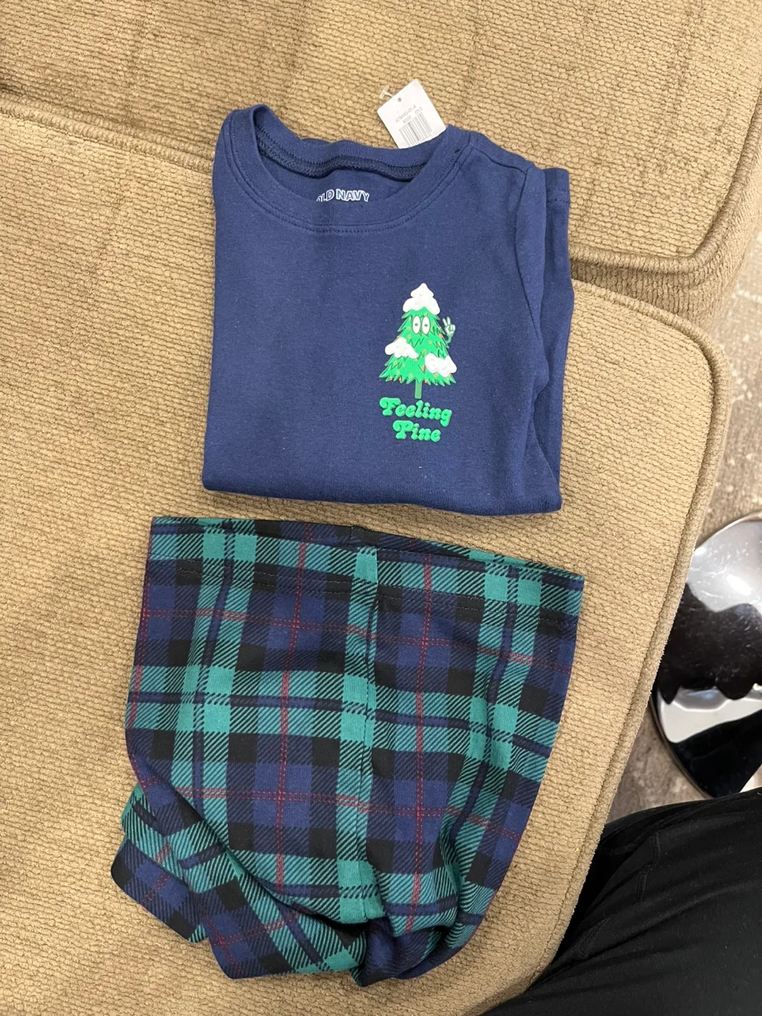 Old Navy 5T Pajama Set - New with Tags image indicator(5)